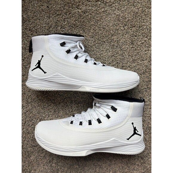 Nike Air Jordan Ultra Fly 2 White Black Size 16 Men's - Picture 1 of 9